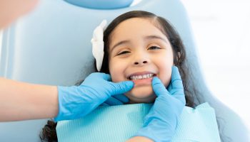 How to Make Your Child’s First Visit to the Dentist Fun